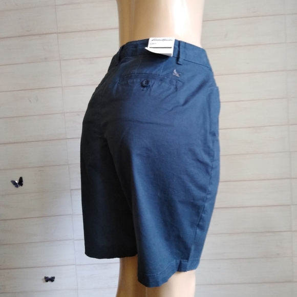 Eddie Bauer Curvy Petite Blue Stretchy Bermuda - Picture 4 of 14